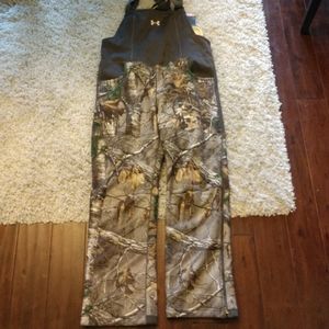 Under Armour womens stealth mid season bib